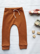 Load image into Gallery viewer, Joggers - Rust