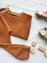 Load image into Gallery viewer, Sweatshirt - Rust