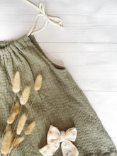 Load image into Gallery viewer, Swing Top - Olive