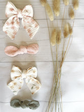 Load image into Gallery viewer, Set of 5 Bows - Spring/Summer
