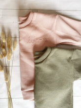 Load image into Gallery viewer, Sweatshirt - Blush