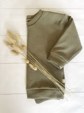 Load image into Gallery viewer, Sweatshirt - Olive